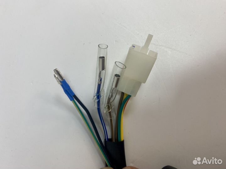 Правый блок (пульт) руля мопед