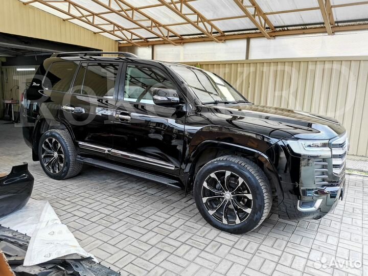 Рестайлинг Toyota Land Cruiser 200 стиль 300