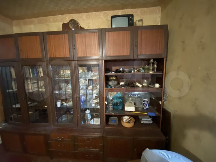 2-к. квартира, 54 м², 1/3 эт.