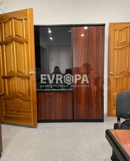 Офис, 247 м²