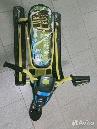 Детский снегокат со спинкой и ручкой