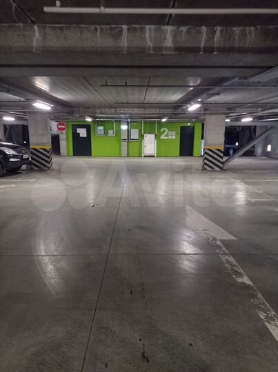 Машиноместо, 14 м²