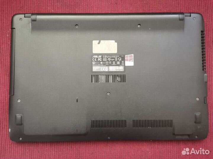 Ноутбук Asus X550D
