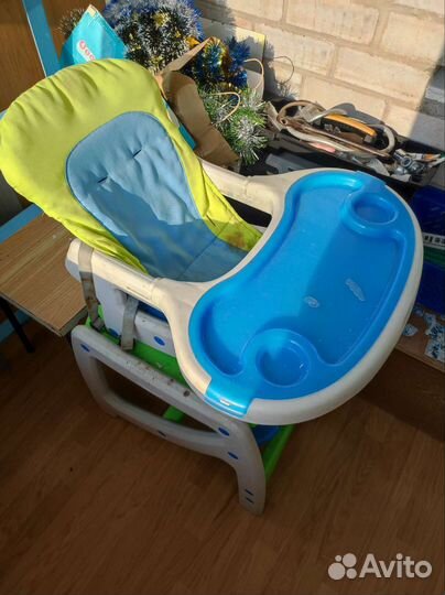 Детский обеденный стол