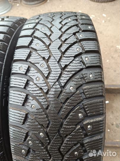 Pirelli Formula Ice 215/60 R17