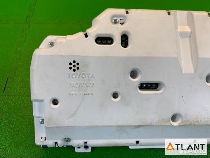 Спидометр toyota crown majesta