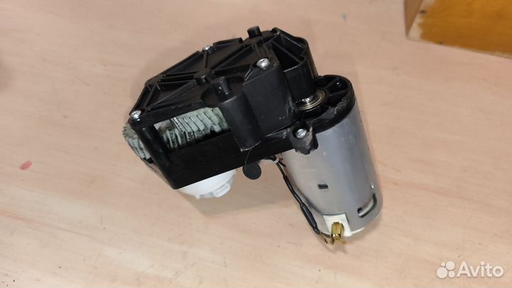 Двигатель и редуктор для электромясорубки