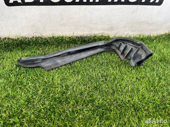 Уплотнитель капота Mini Cooper S F56 2018 7300563