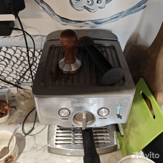 Кофемашина Борк рожковая с кофемолкой делонги