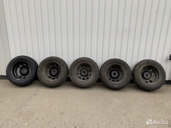 R16 Nokian Tyres Hakkapeliitta 7 SUV 215/65, PCD 5x114.3 DIA 66.1