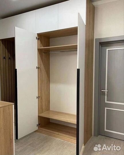 Прихожая под потолок