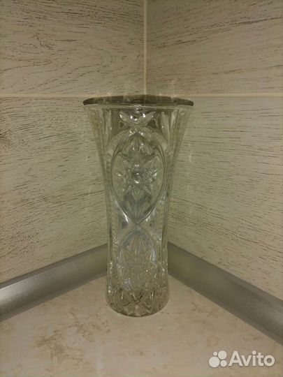 Хрустальная ваза