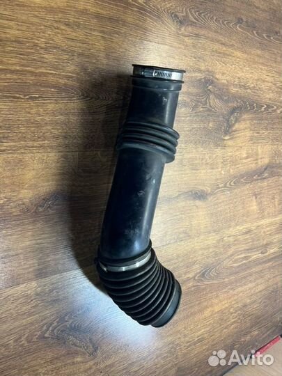 Патрубок воздушного фильтра Ford Focus 1 универсал