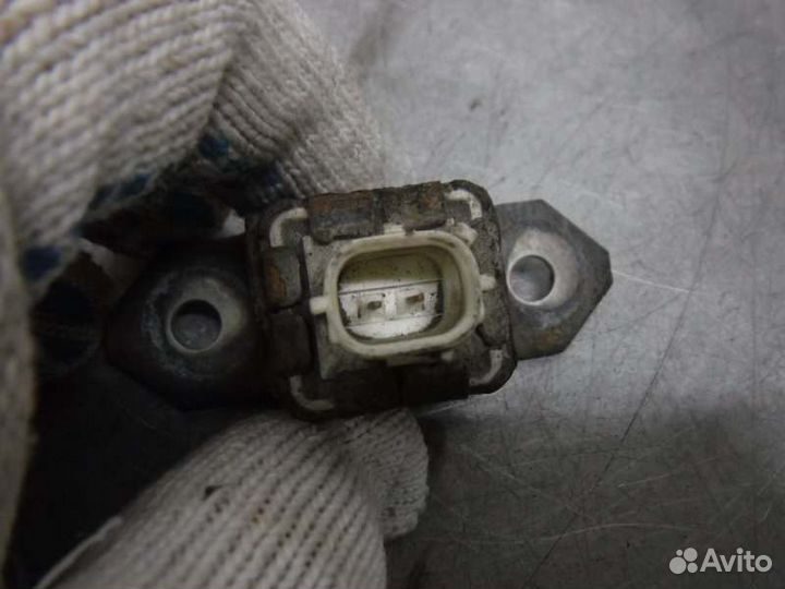 Датчик airbag передний правый Mitsubishi Pajero