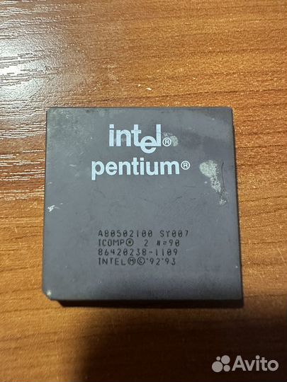 Процессор Intel Pentium