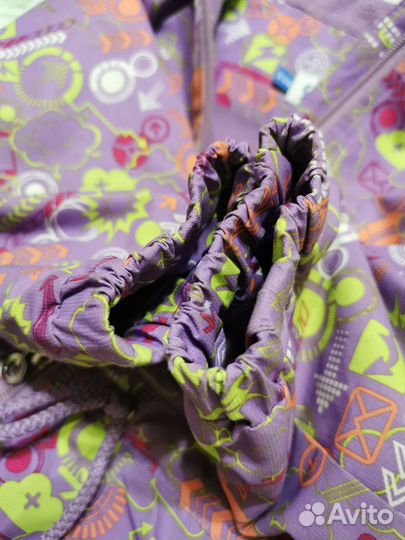 Куртка демисезонная (ветровка) для девочки 116 р