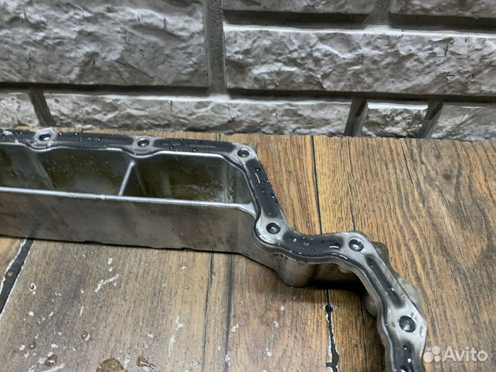 Skoda Yeti Поддон масляный двигателя верхний