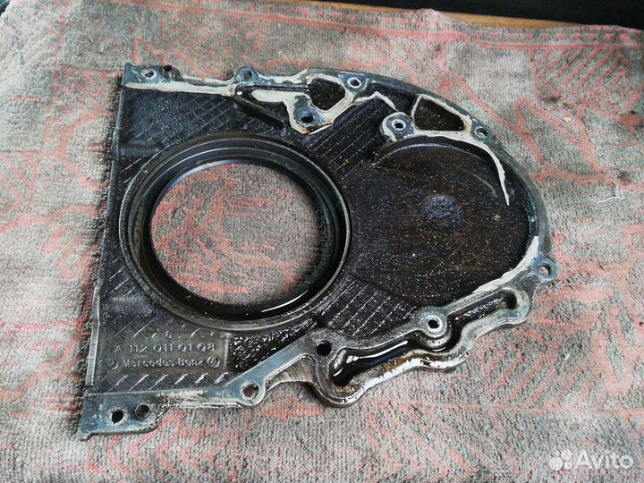 Крышка коленвала Мерседес W210