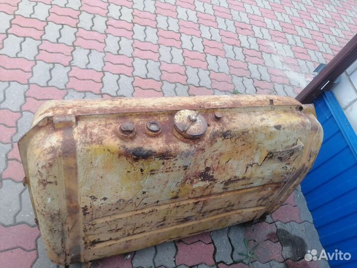Топливный бак Т-150