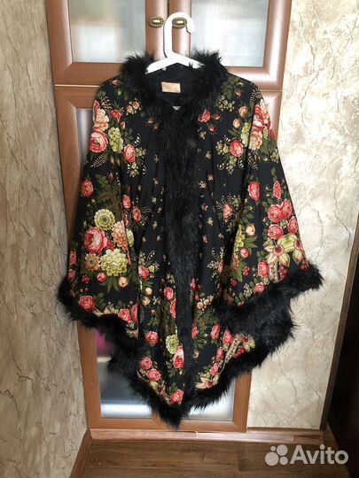 Пончо женское