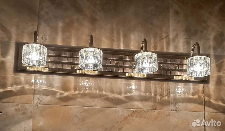 Светильник для ванной комнаты