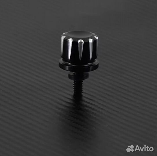 Болт крепление сиденья Harley-Davidson