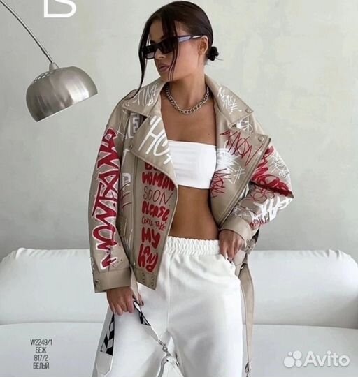 Кожанная куртка с принтом