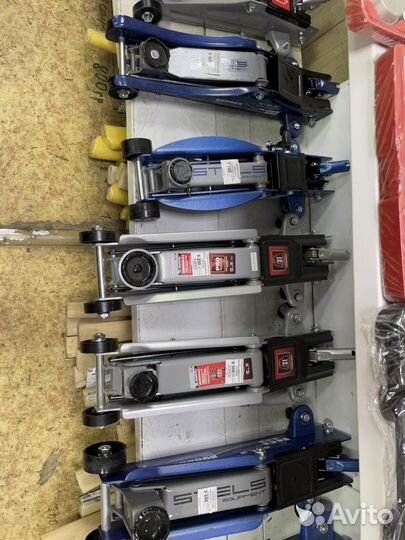 Домкраты гидравлические, подкатные