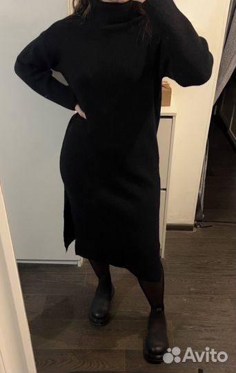 Вязаное платье миди