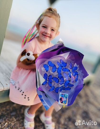 Светящийся букет из бабочек. Доставка бесплатно