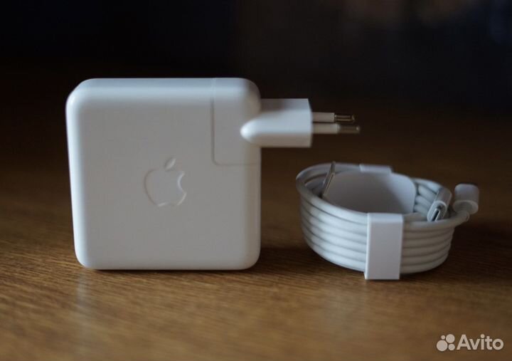 Блок питания Apple USB-C 61 w