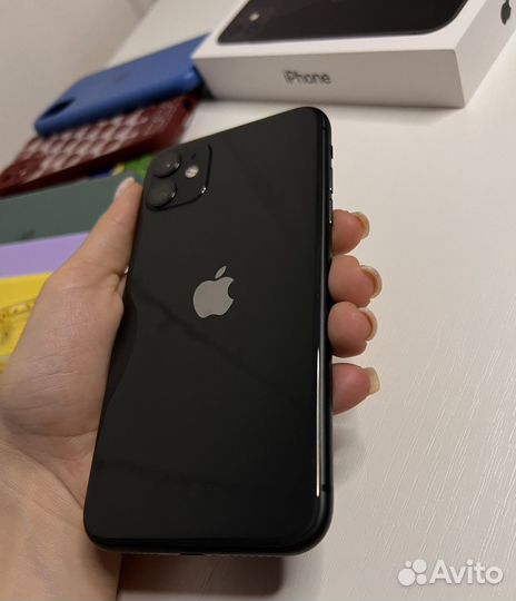 Телефон iPhone 11