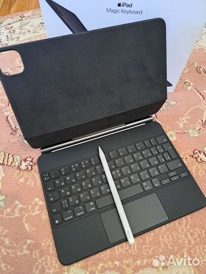 Новый iPad Magic Keyboard