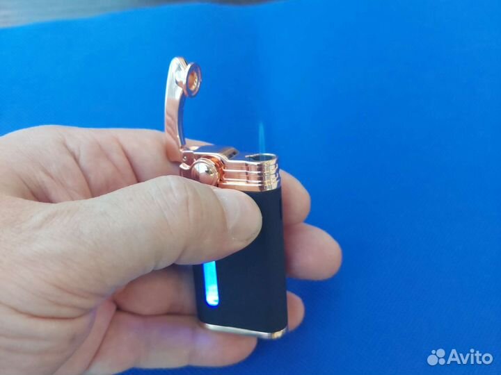 Зажигалка газовая винтаж