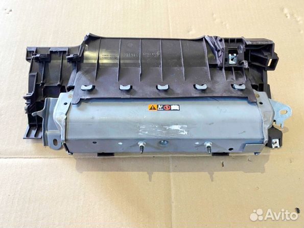 Lexus rx подушка в колено