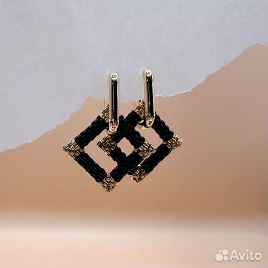 Серьги ромбы из бисера