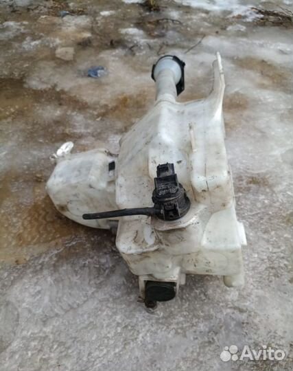 Бачок омывателя лобового стекла Лексус GS 3