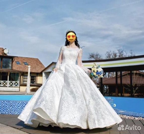 Свадебное платье