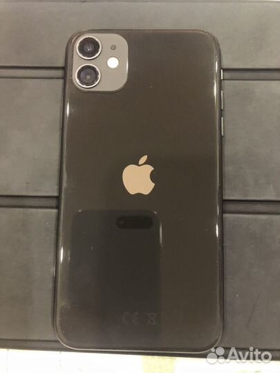 iPhone 11, 64 ГБ