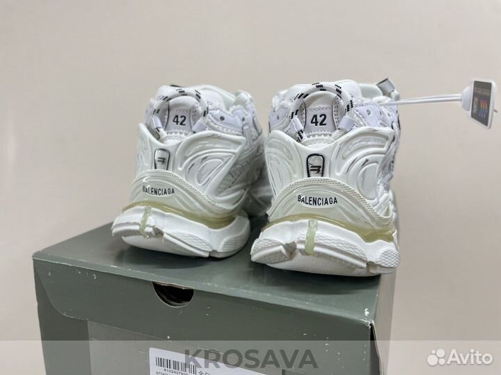Кроссовки Balenciaga Runner