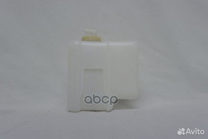 Mitsubishi Pajero 3 (2000-2006) Бачок