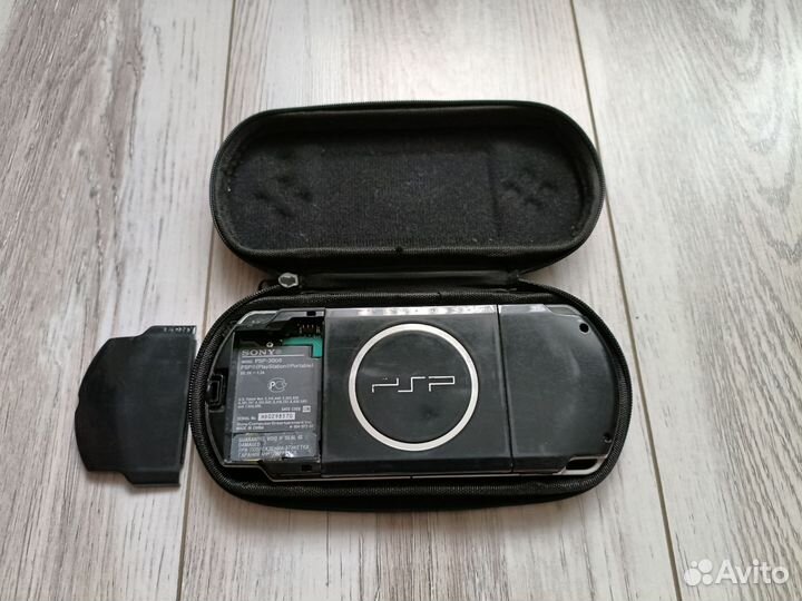 Sony PSP 3008 и PlayStation 1 (Ps One)