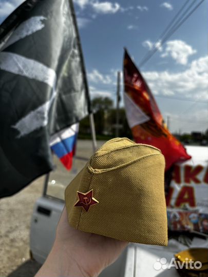 Значки флаги пилотки