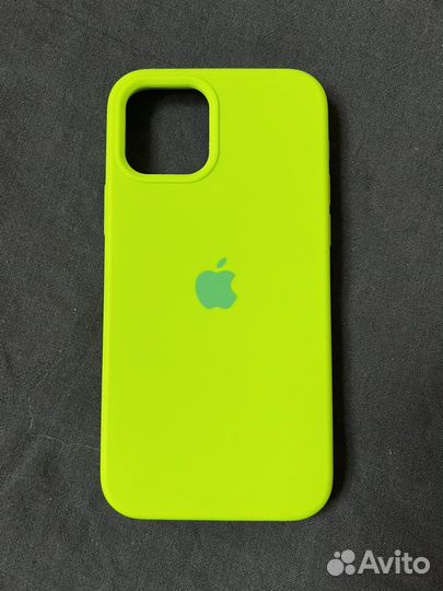Чехол на iPhone 12
