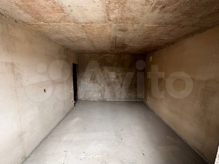 3-к. квартира, 76 м², 1/9 эт.