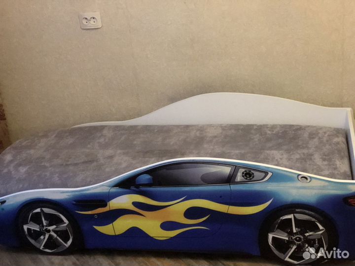 Детская кровать машина, с ортопедическим основание