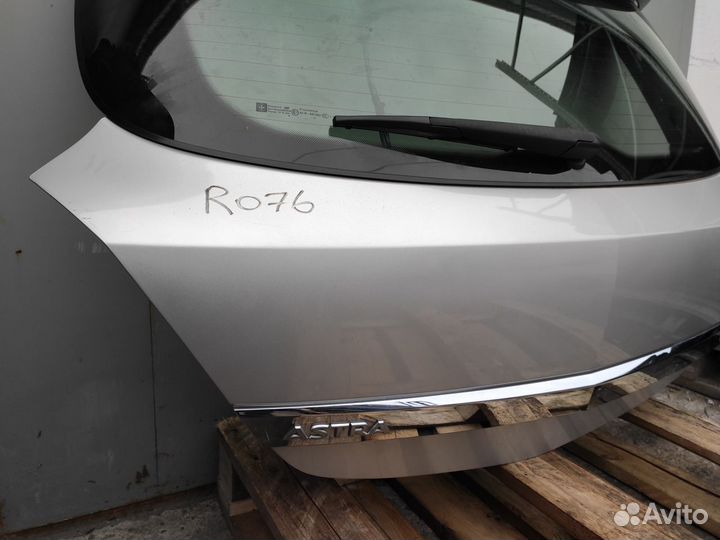 Крышка багажника со спойлером OPC Line Astra H 3Д