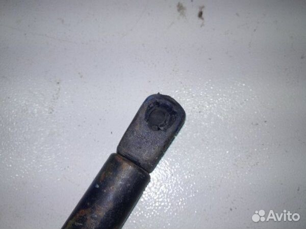 Амортизатор багажника Chevrolet Aveo T200