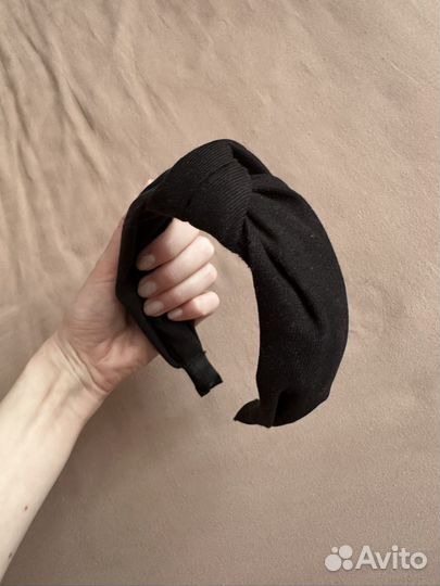 Ободок для волос черный