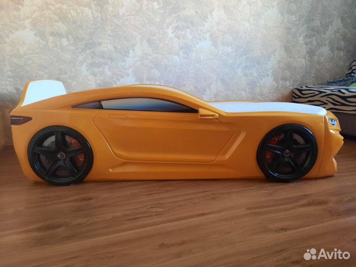 Детская кровать машина 2штуки